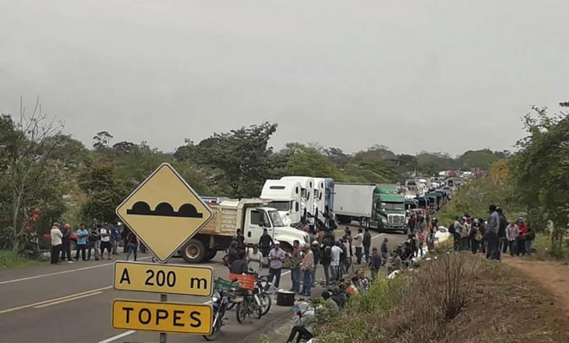 Reabren tránsito a Veracruz y Chiapas; bloqueo duró 10 días en Oaxaca