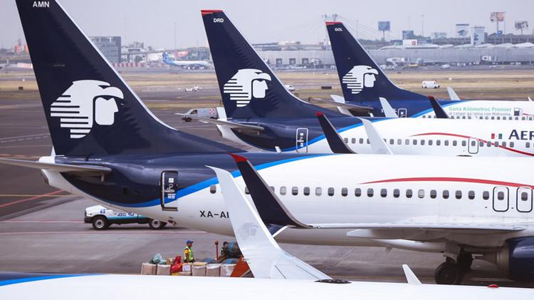 Sobrecargos de Aeroméxico postergan su huelga hasta el 31 de mayo