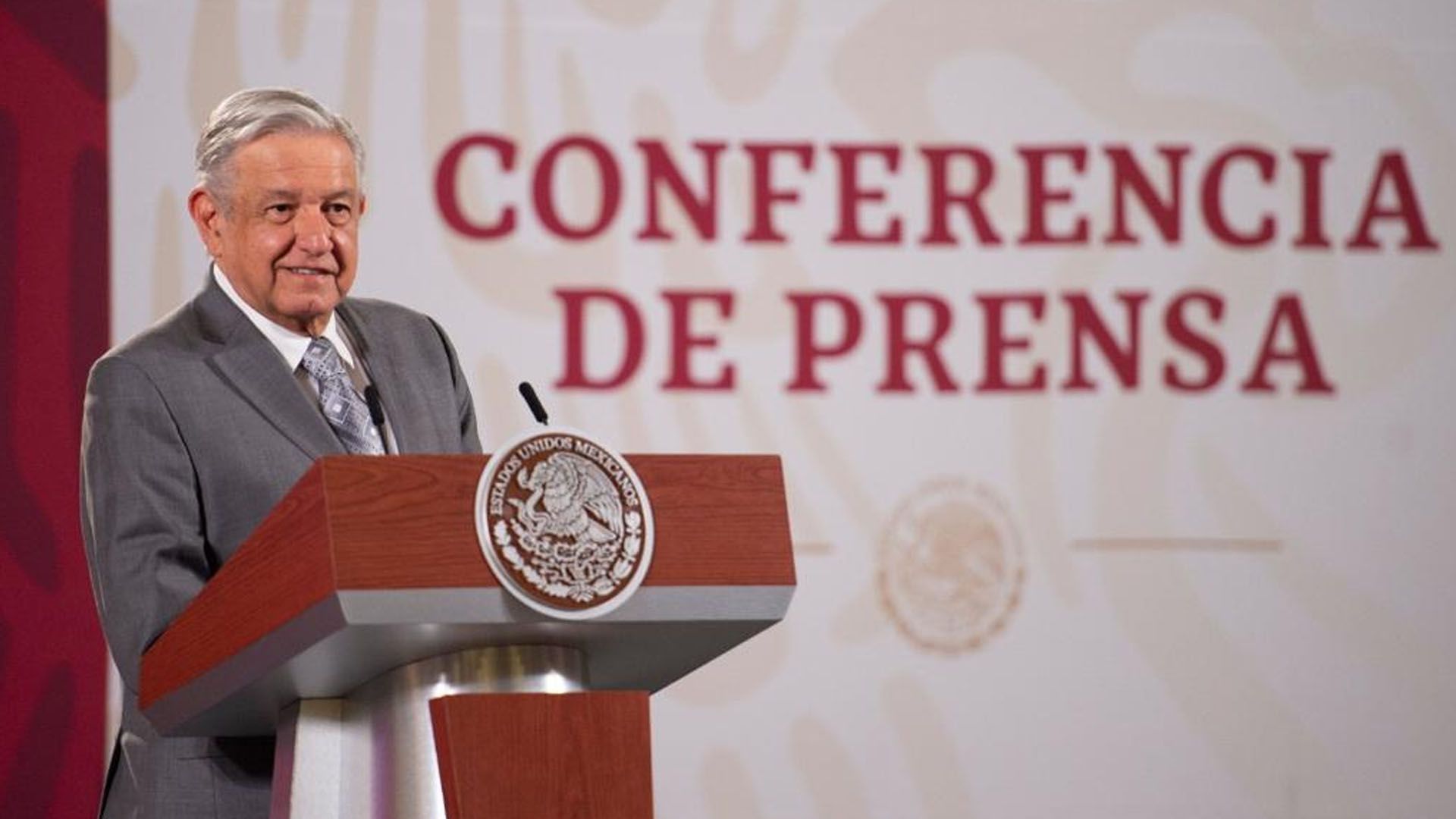 “No se justifica que haya derroche”: López Obrador pidió reducir presupuesto a partidos
