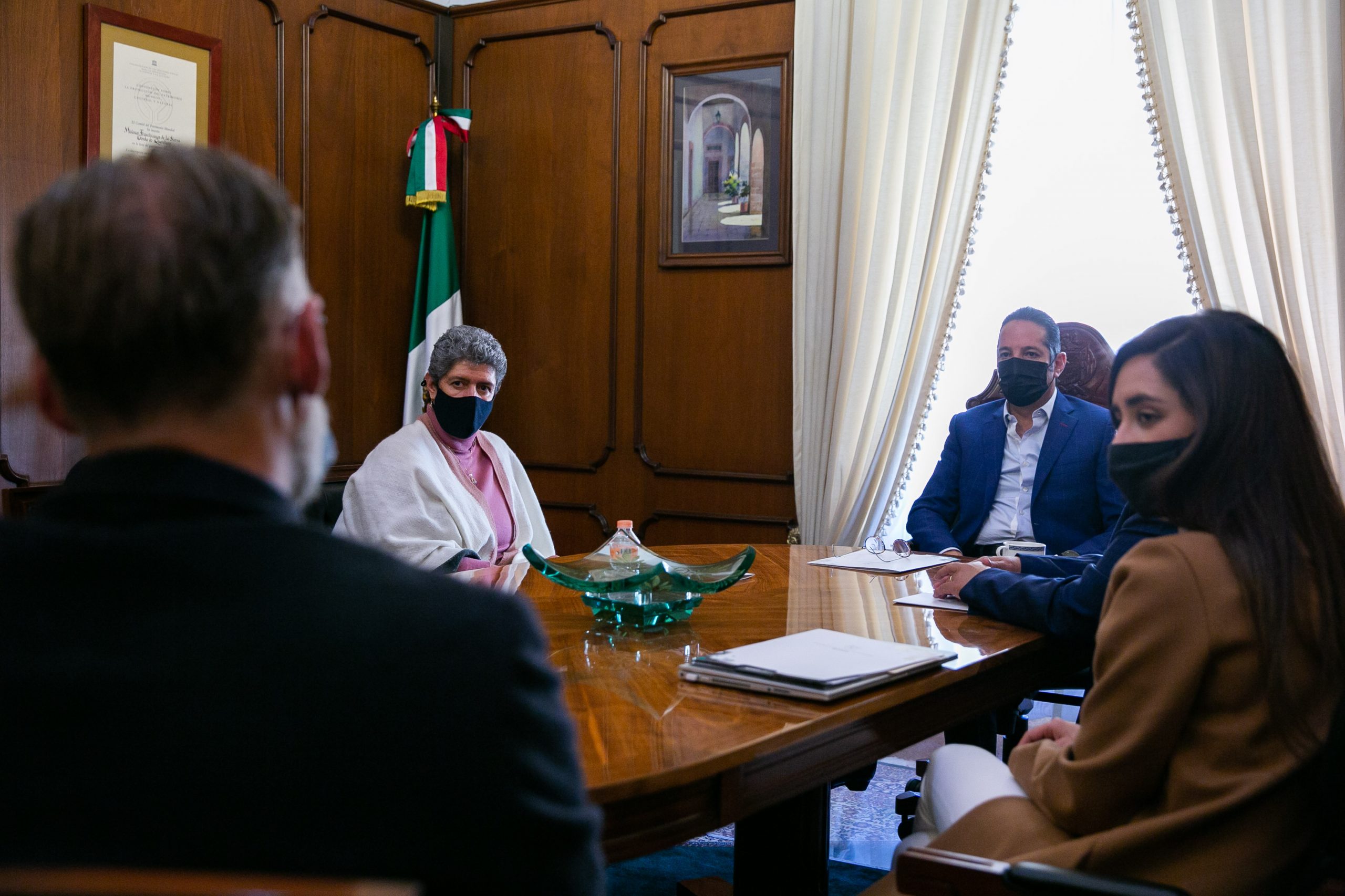 Gobernador se reúne con rectora de la UAQ y refrenda compromisos con la institución