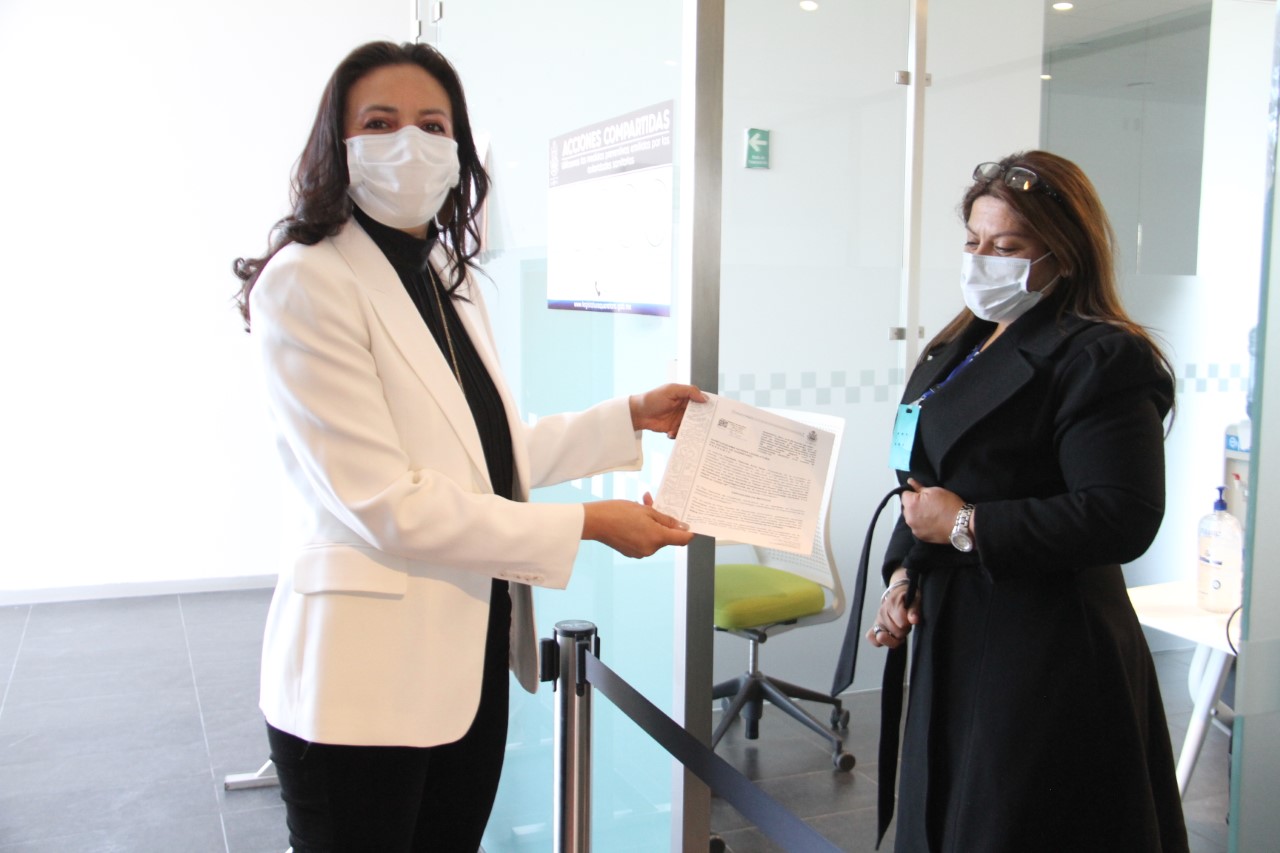 La diputada Paloma Arce exhorta al Poder Ejecutivo a otorgar presupuesto a la UAQ para continuar con la investigación de la vacuna contra la Covid-19