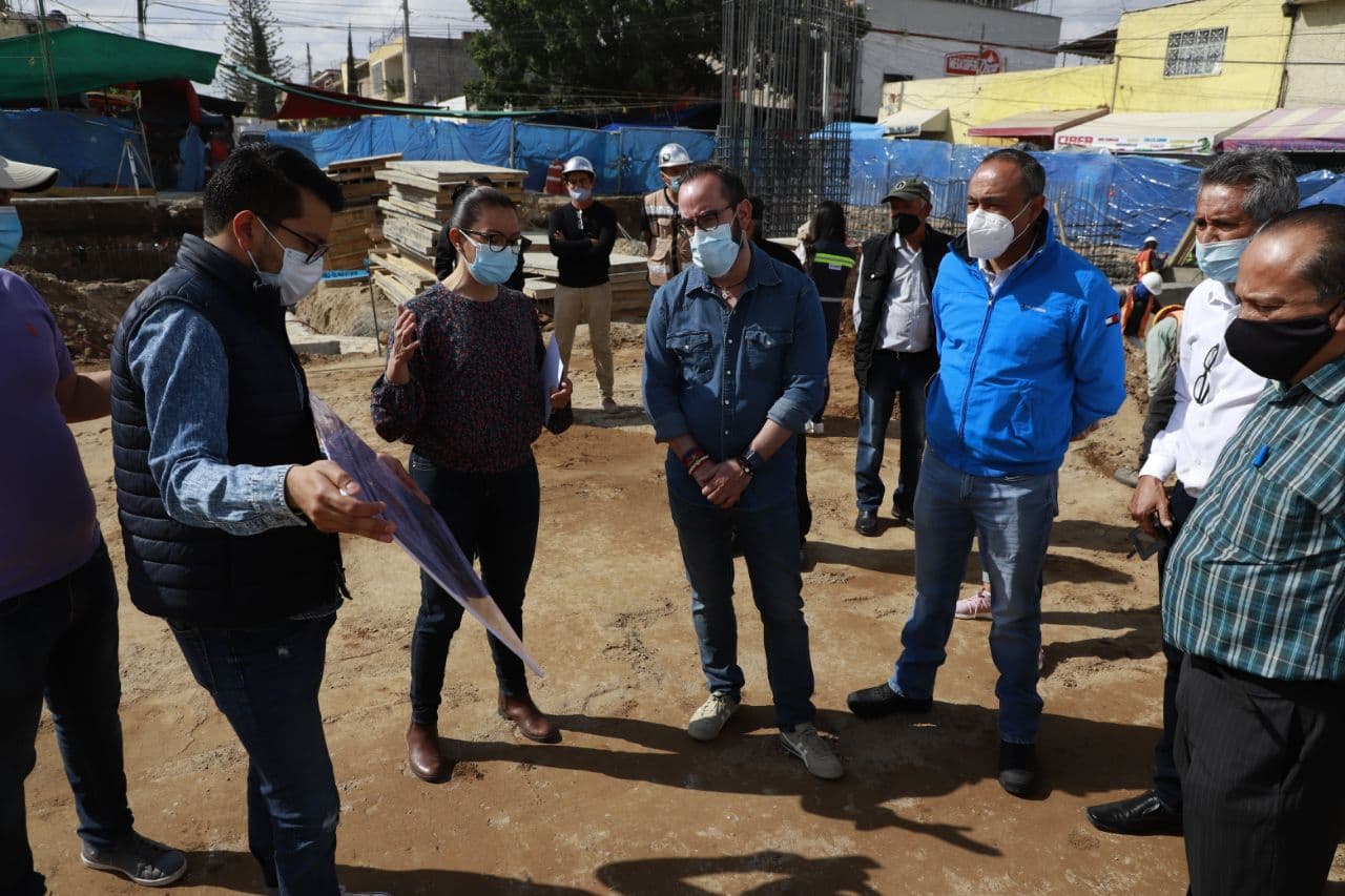 Supervisan avance de obras de mejoramiento del mercado Lomas de Casa Blanca