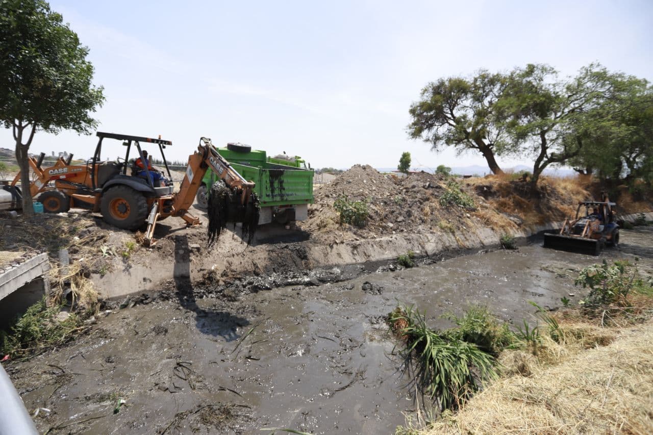 Se retiraron 320 toneladas de basura y tiliches del Dren de Montenegro