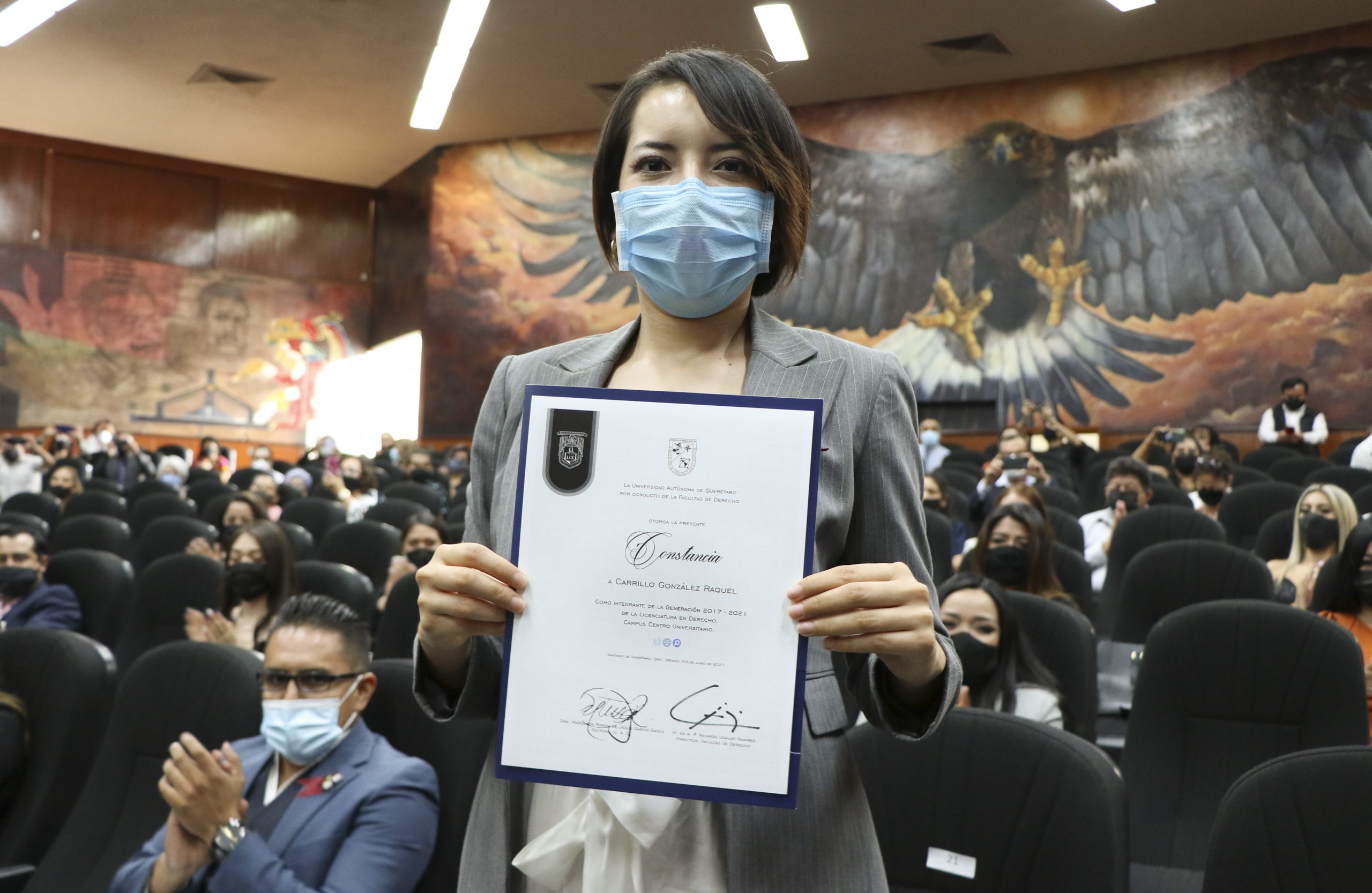 Egresan nuevos profesionistas de la Licenciatura en Derecho de la UAQ