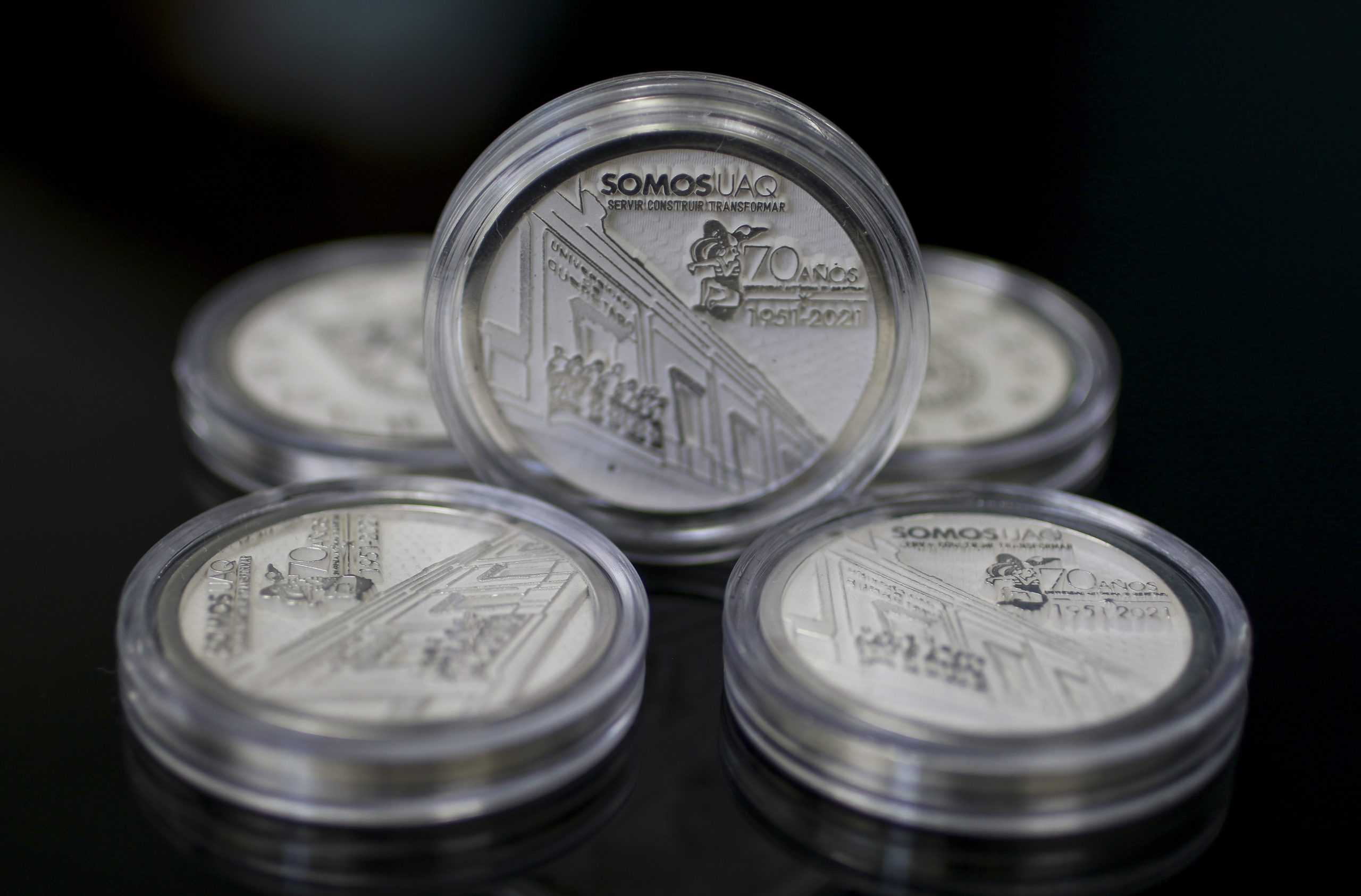 Lanza UAQ Moneda Conmemorativa por su 70° Aniversario