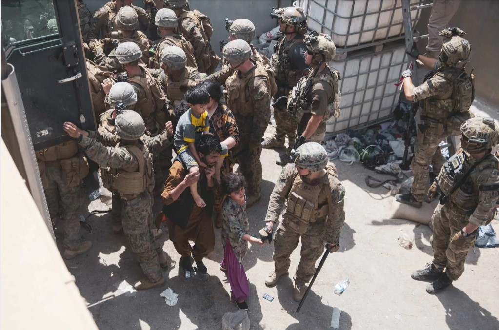 Biden promete venganza contra el Estado Islámico