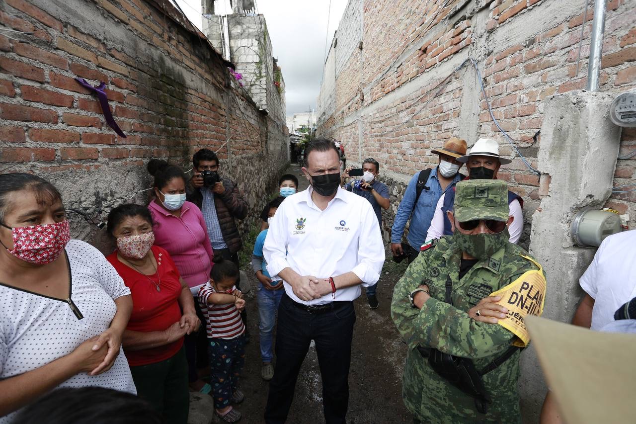 Recorre Gobernador zonas afectadas por lluvias en El Marqués