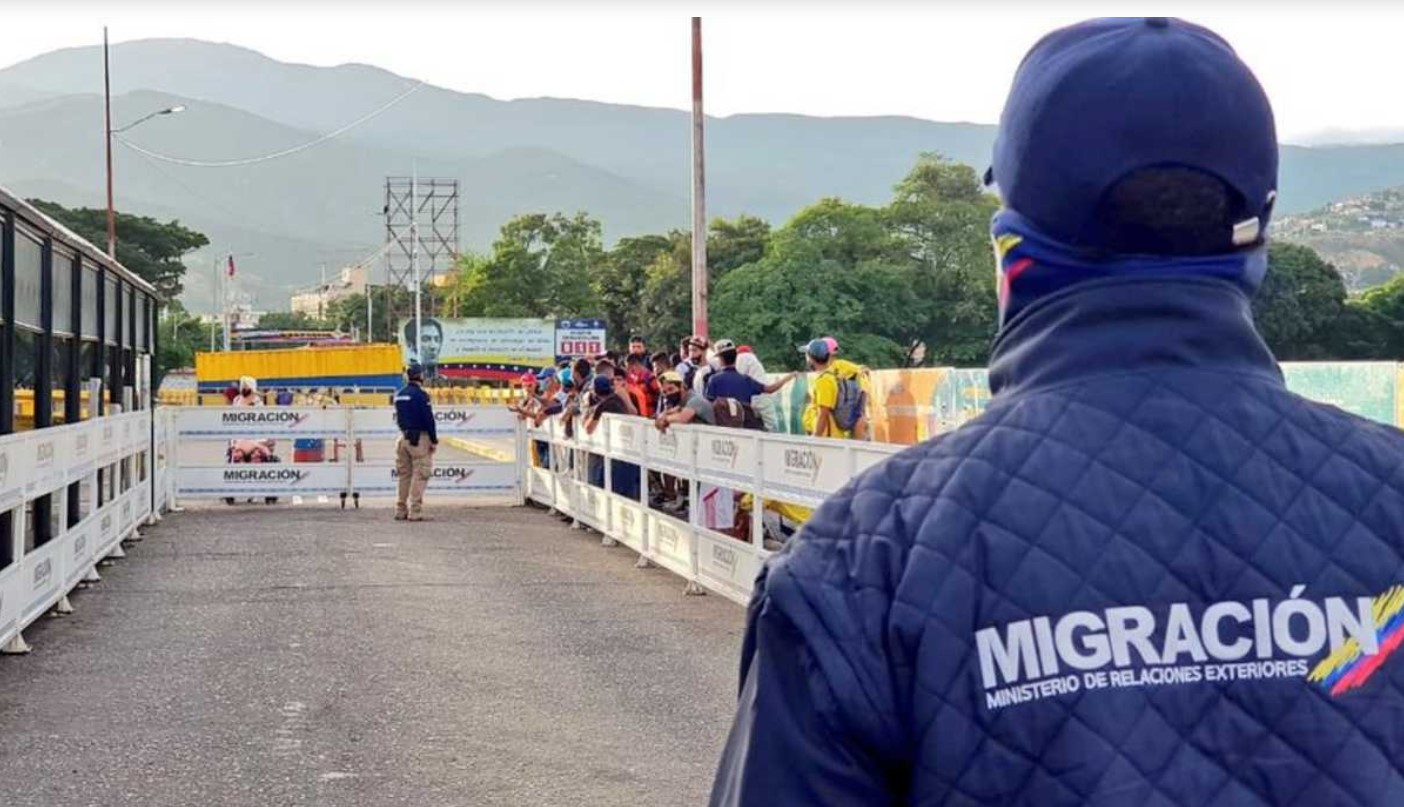 Venezuela reabre frontera con Colombia tras cierre en 2019