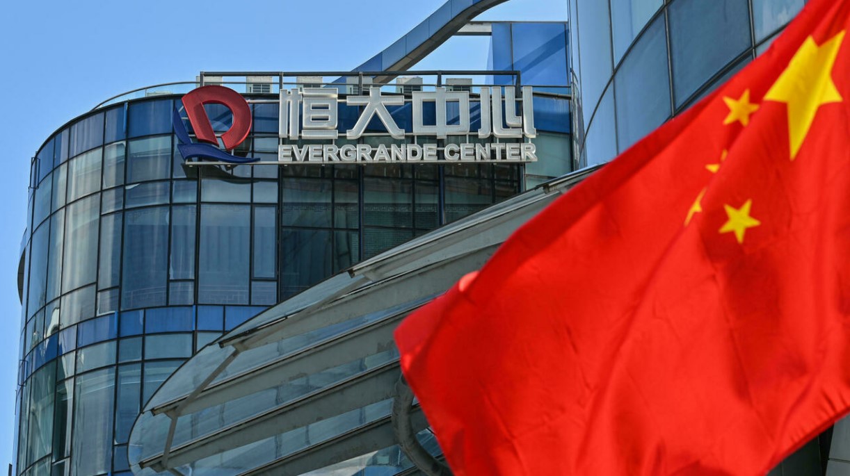Evergrande interrumpe sus operaciones en bolsa de Hong Kong