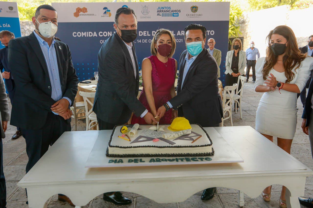 Participa Luis Nava en celebración del Día del Arquitecto