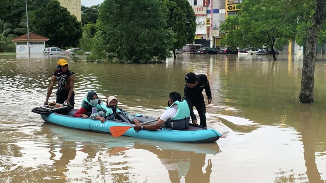 Malasia: aumenta cantidad de desplazados por inundaciones