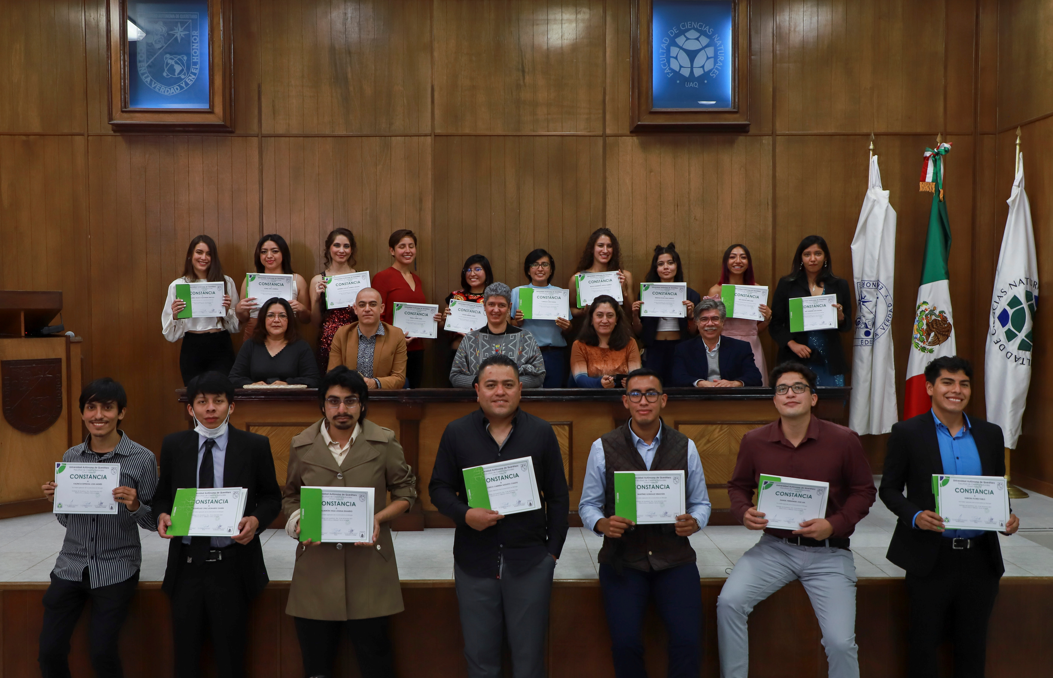 La UAQ entrega a la sociedad nuevos profesionistas en Biología