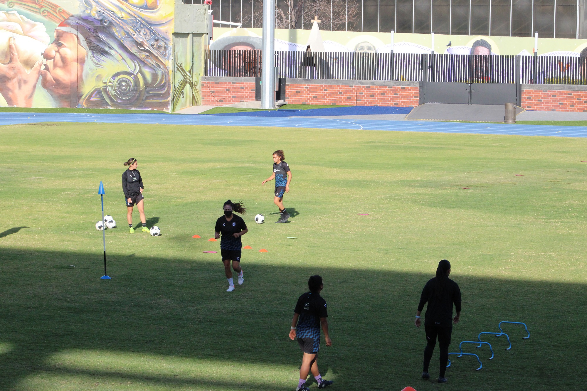 Estadio Olímpico Querétaro tendrá partido inaugural con Gallos Femenil
