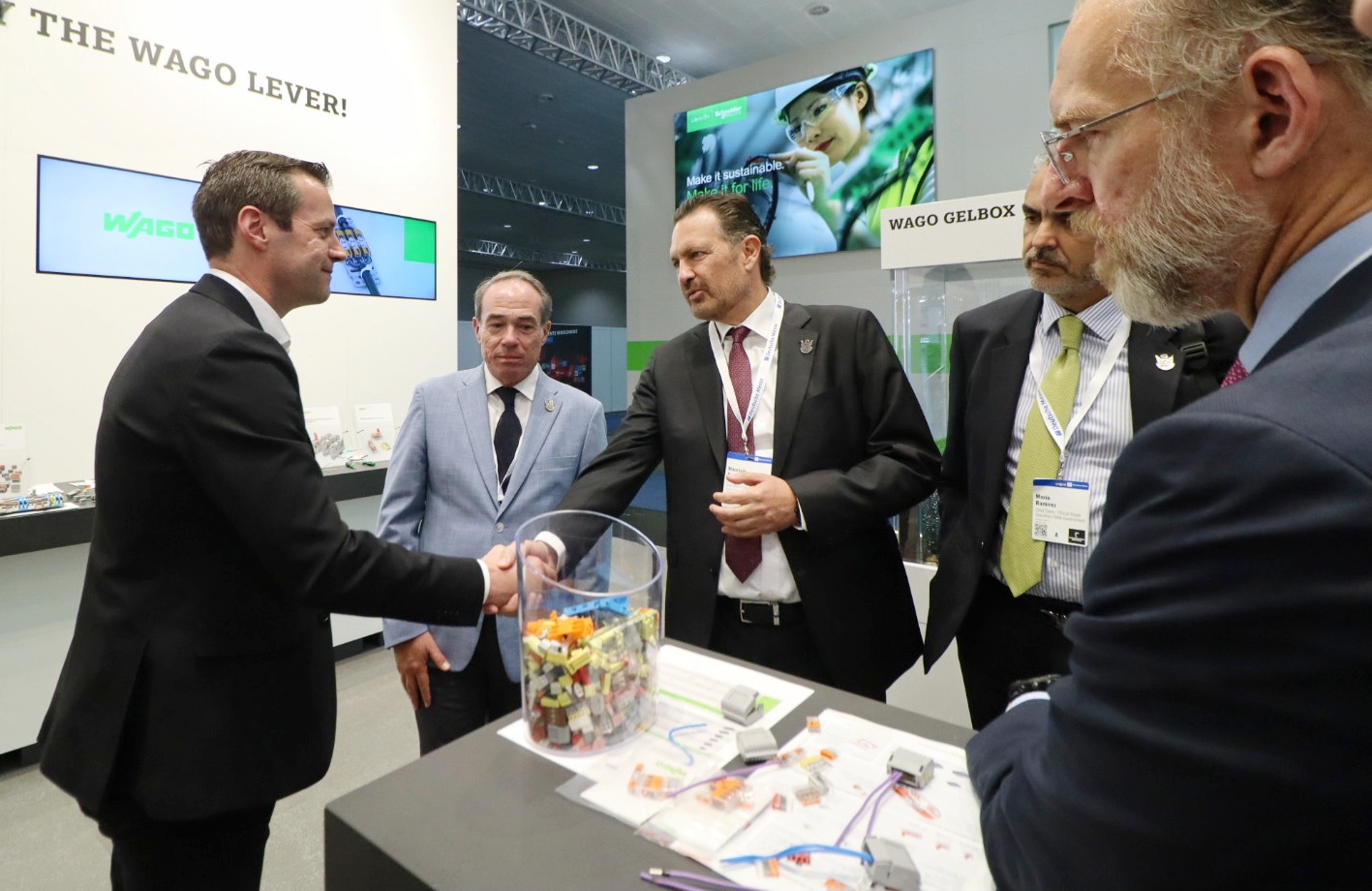 Visita Mauricio Kuri empresa alemana Wago