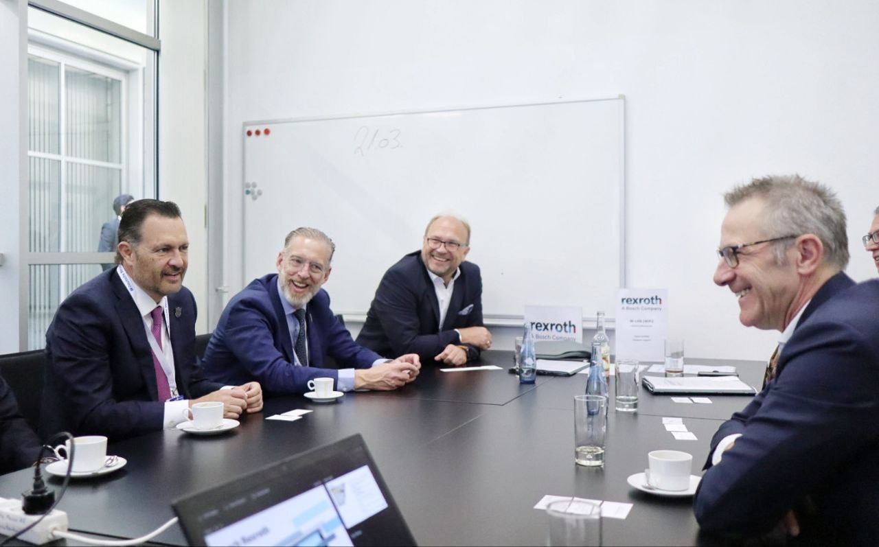 Se reúne Gobernador de Querétaro con ejecutivos de Bosch