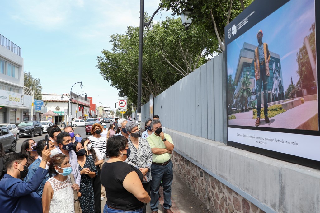 Inauguran en la UAQ exposición  fotográfica “Critícame esta”