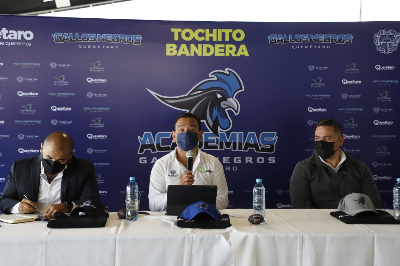 Municipio de Querétaro anuncia la creación de Academias Tochito Bandera