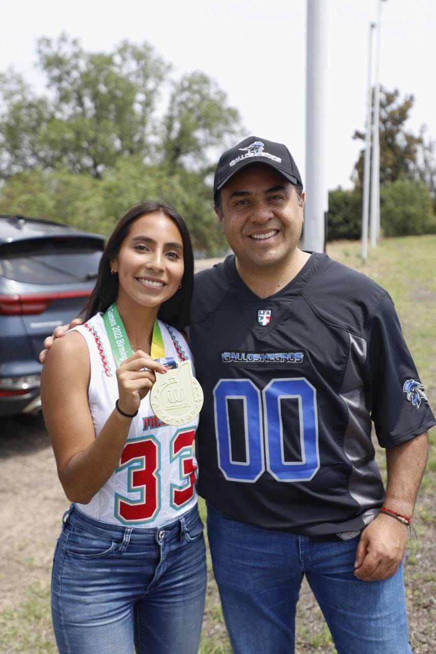 Inaugura Luis Nava las academias municipales de Tochito Bandera