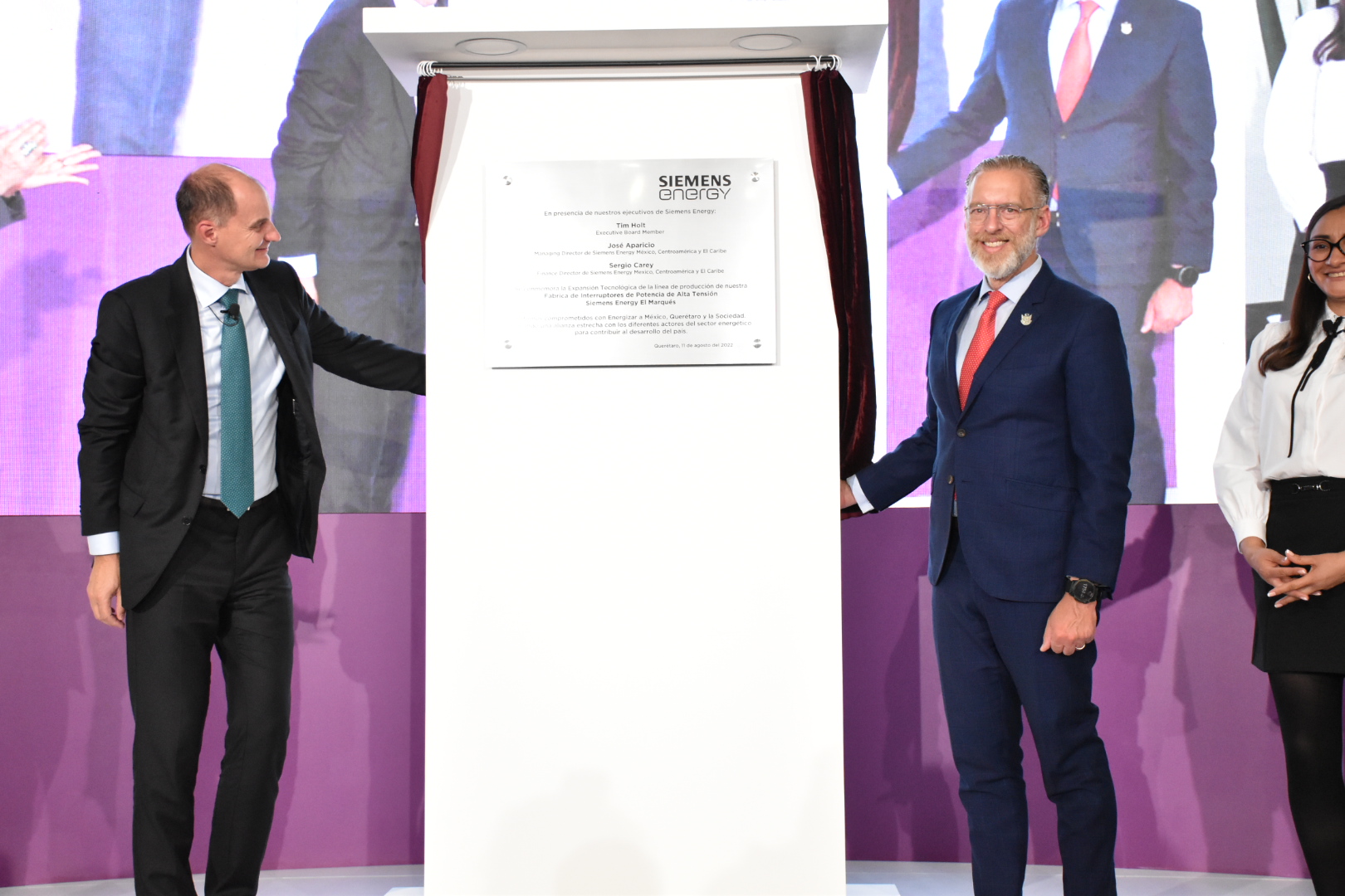 Titular de SEDESU inaugura expansión y actualización de Siemens