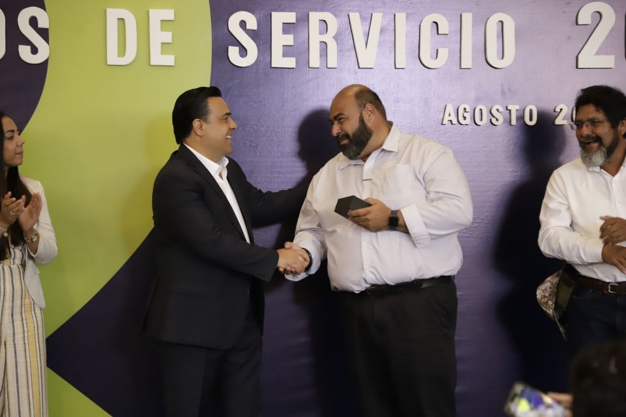 Con ustedes y con su trabajo diario, construimos la ciudad que queremos las y los queretanos: Luis Nava