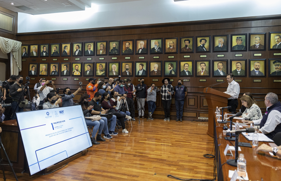 Apuesta Gobernador por un nuevo modelo y reingeniería del transporte