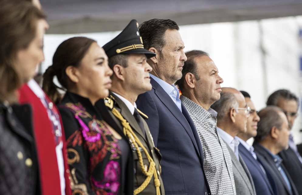 Preside Gobernador el desfile cívico del CCXII Aniversario del inicio de la lucha de Independencia de México