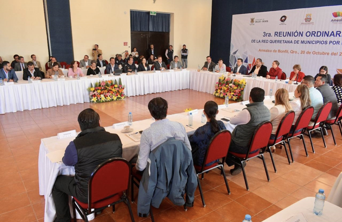Sesiona Red Queretana de Municipios por la Salud