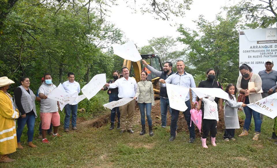 Efraín Muñoz dió banderazo al arranque de obra en el Nuevo Panteón Municipal
