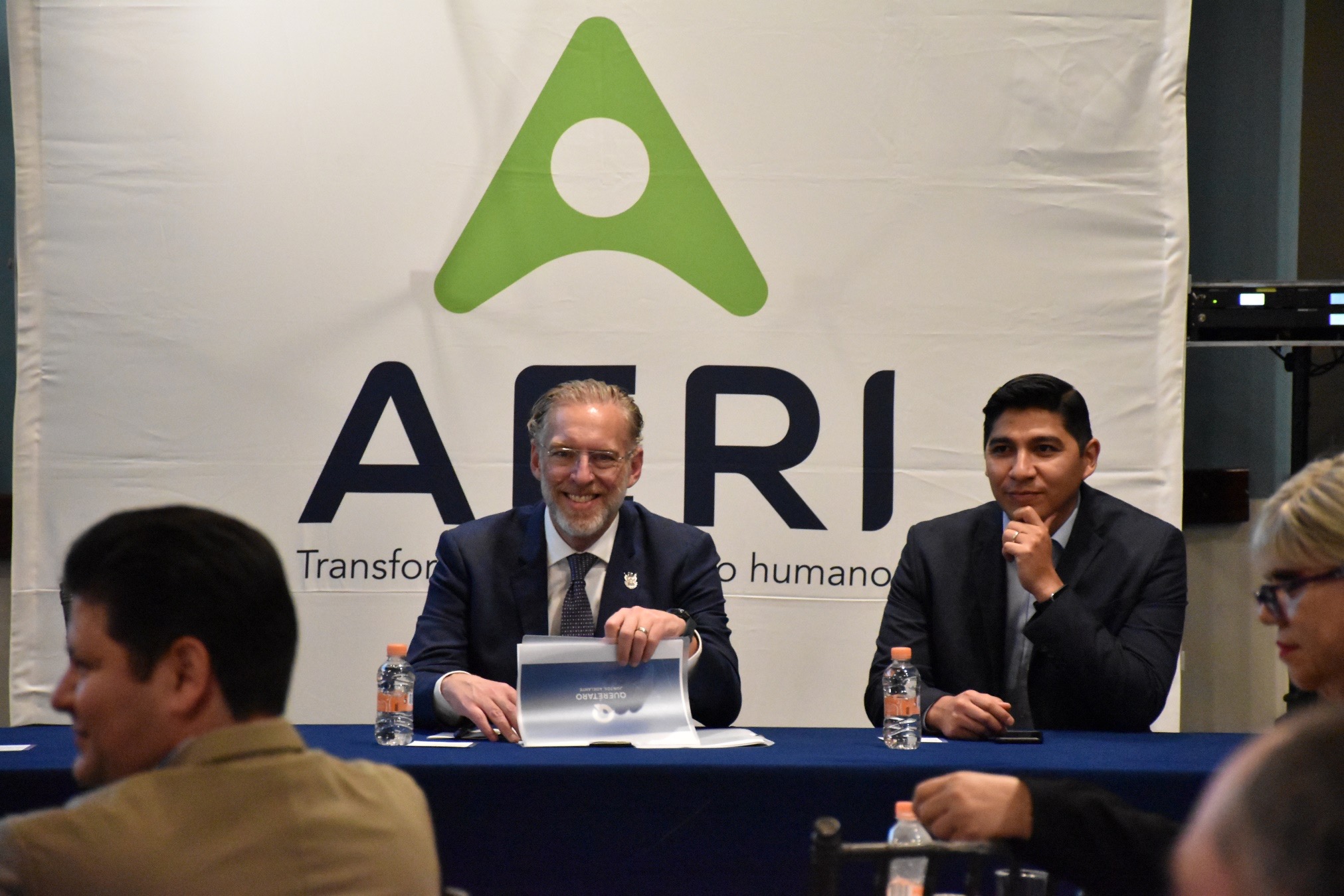 Titular de SEDESU participó en el Diálogo entre Líderes de AERI