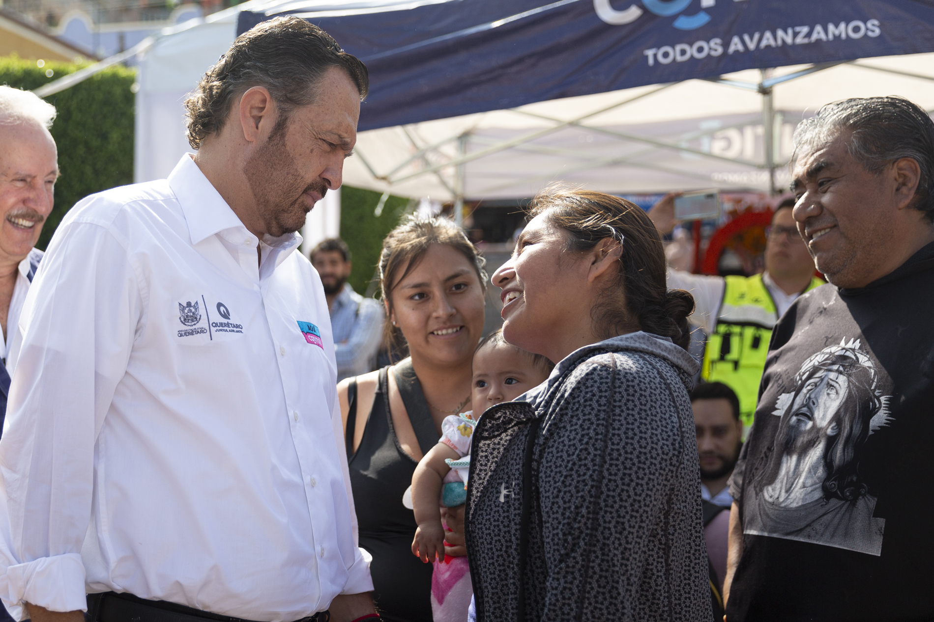 Encabeza Gobernador Jornada Aquí Contigo en El Marqués