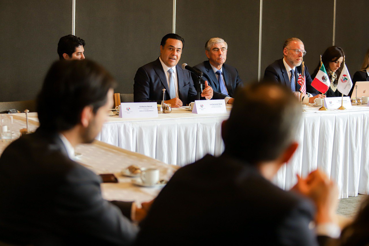 Ante la American Chamber México, presenta Luis Nava «Querétaro, la Gran Apuesta para la Inversión»