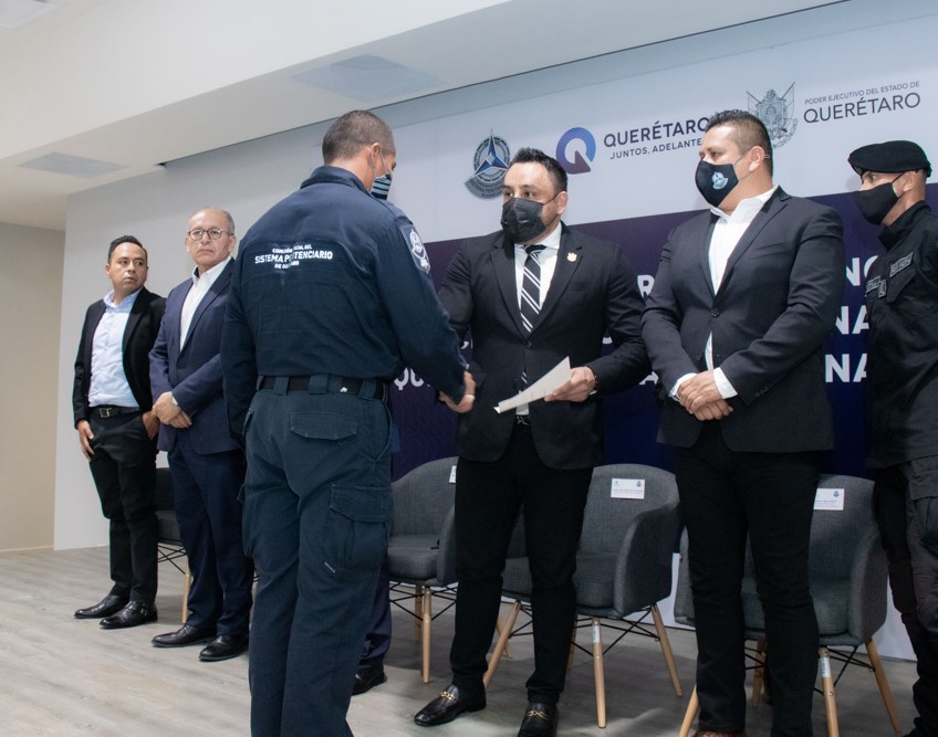 Egresa 3er grupo de Policías Queretanos capacitados por Policía Nacional de Colombia