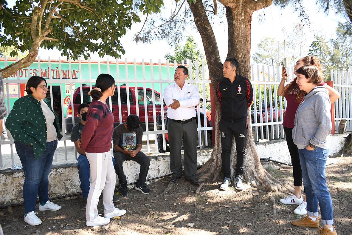 Payin Muñoz Atiende Necesidades de la Escuela Primaria “México” de Agua Fría