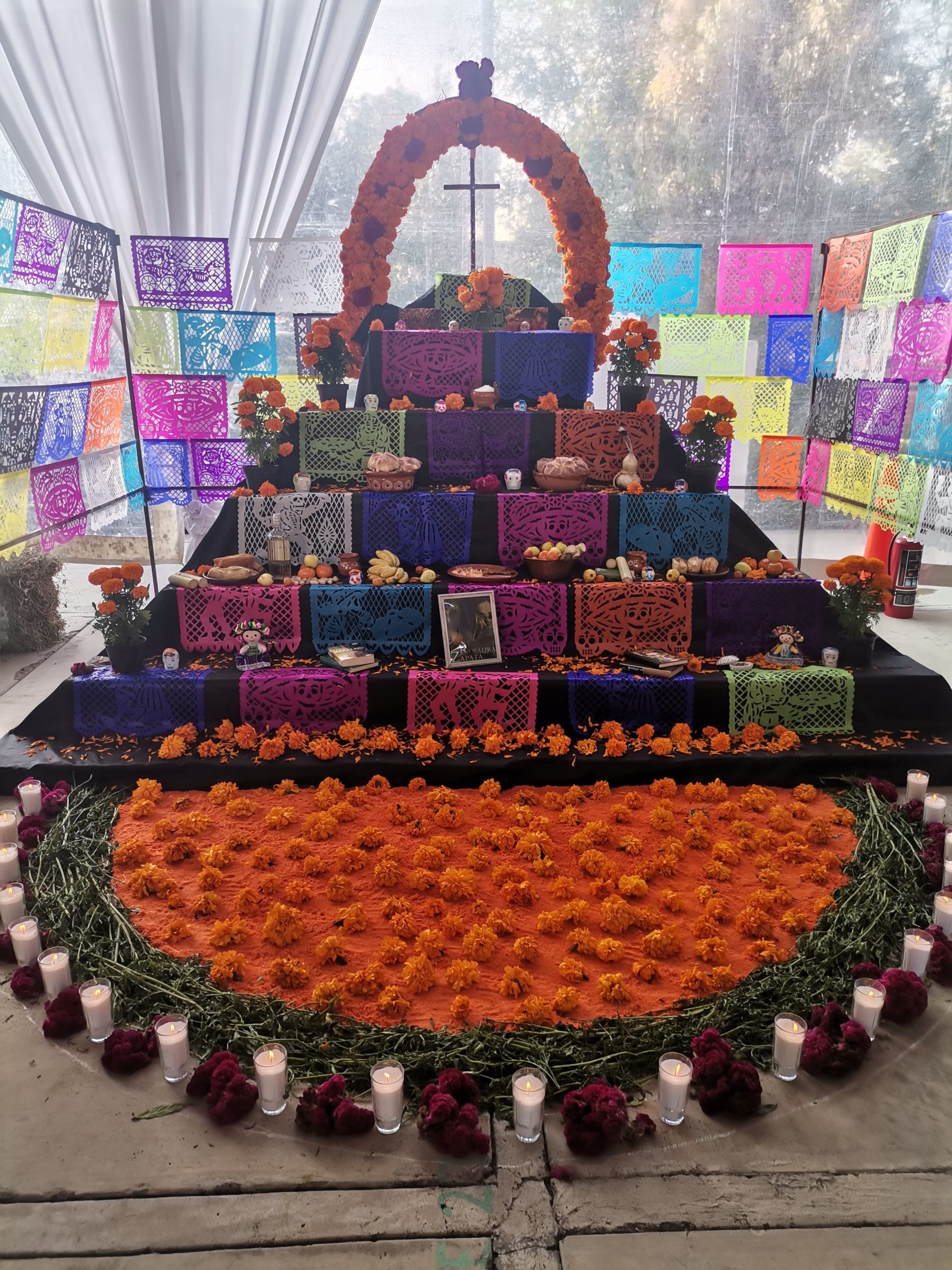 Realiza USEBEQ tradicional concurso de Altar de Muertos