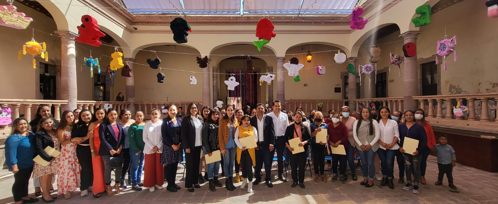 Capacita ST a mujeres de Cadereyta para el autoempleo