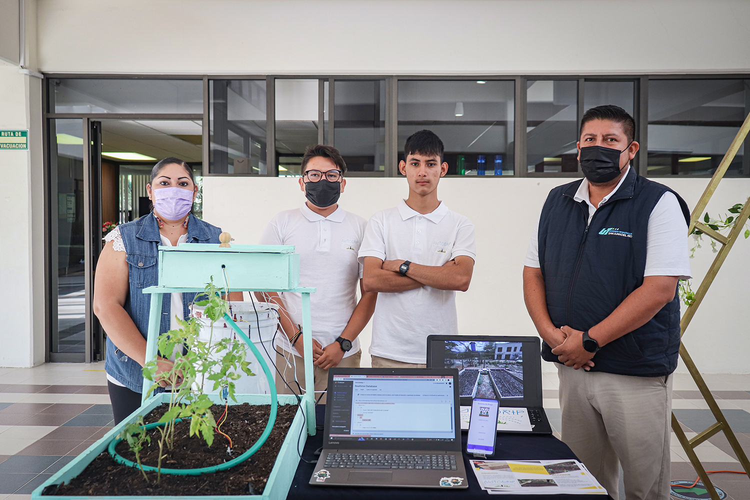 Compiten proyectos de UTSJR en final de concurso nacional de innovación