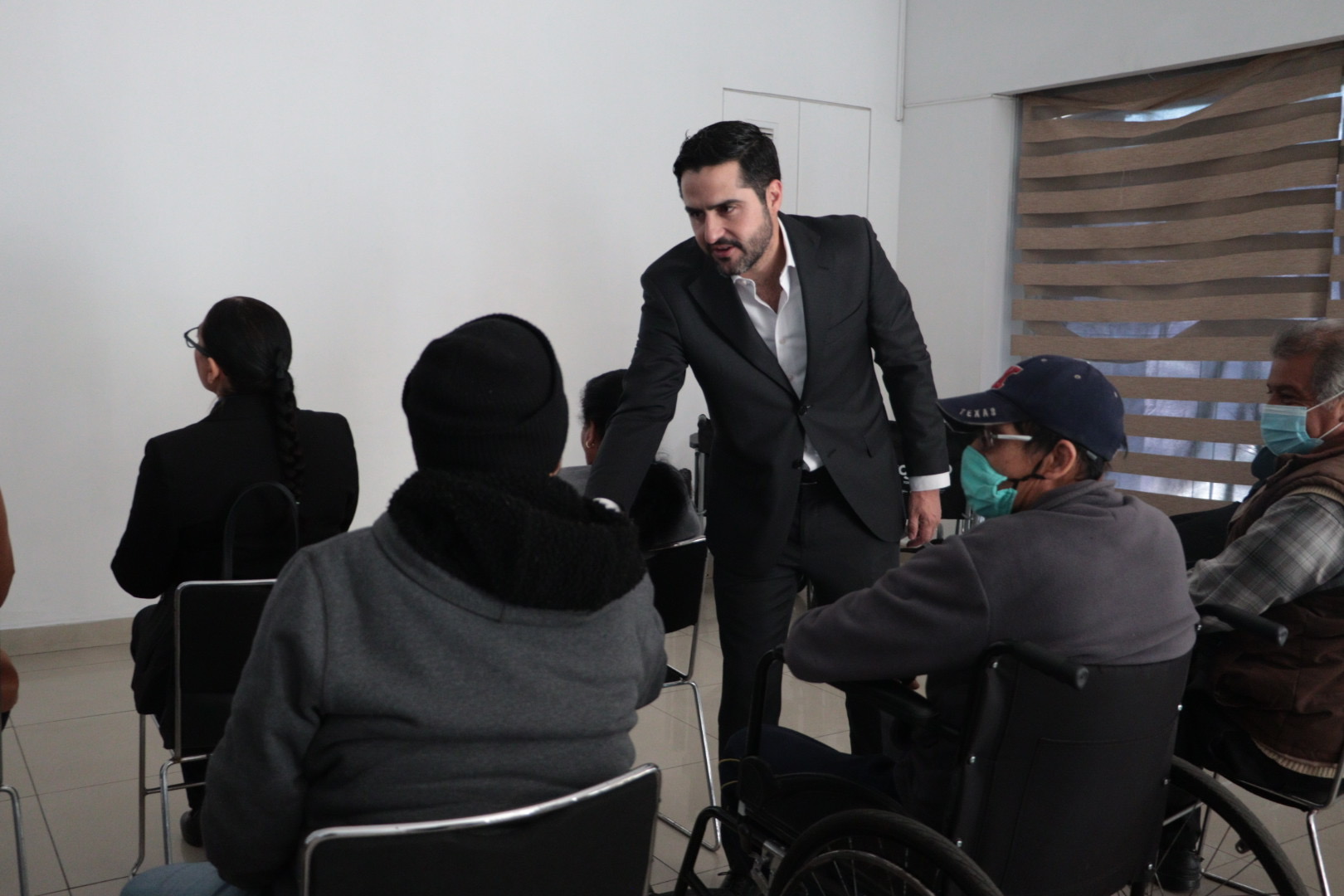 Entrega SEDESOQ sillas de ruedas