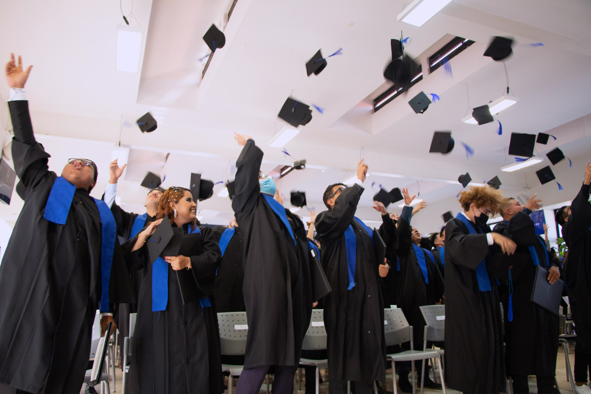 Celebra UPQ titulación de 100 nuevas y nuevos profesionistas