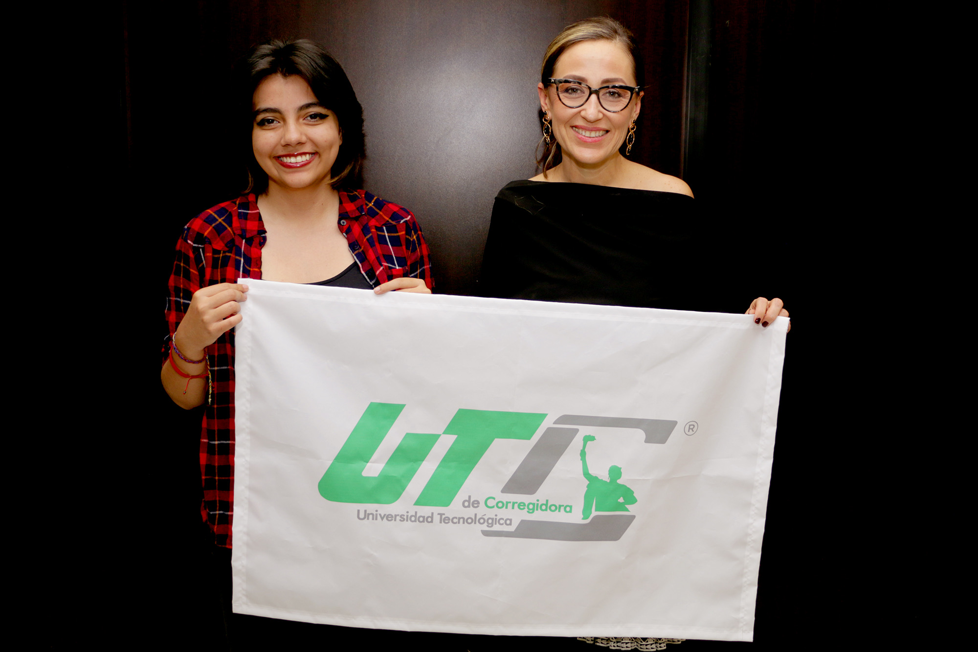 Participa estudiante de UTC en Encuentro Latinoamericano de Turismo en Santiago de Chile