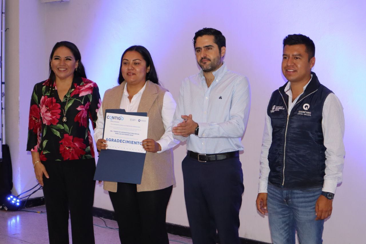 Entrega SEDESOQ reconocimientos a comités de contraloría social de FISE