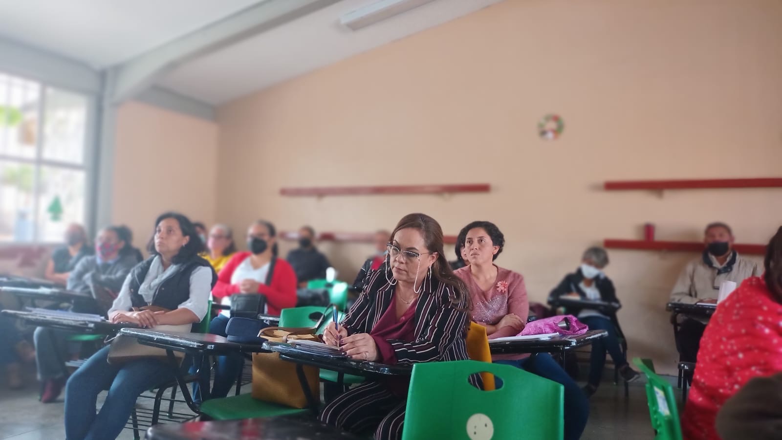 Reorientan docentes plan de trabajo para atender rezago y consolidación de aprendizajes