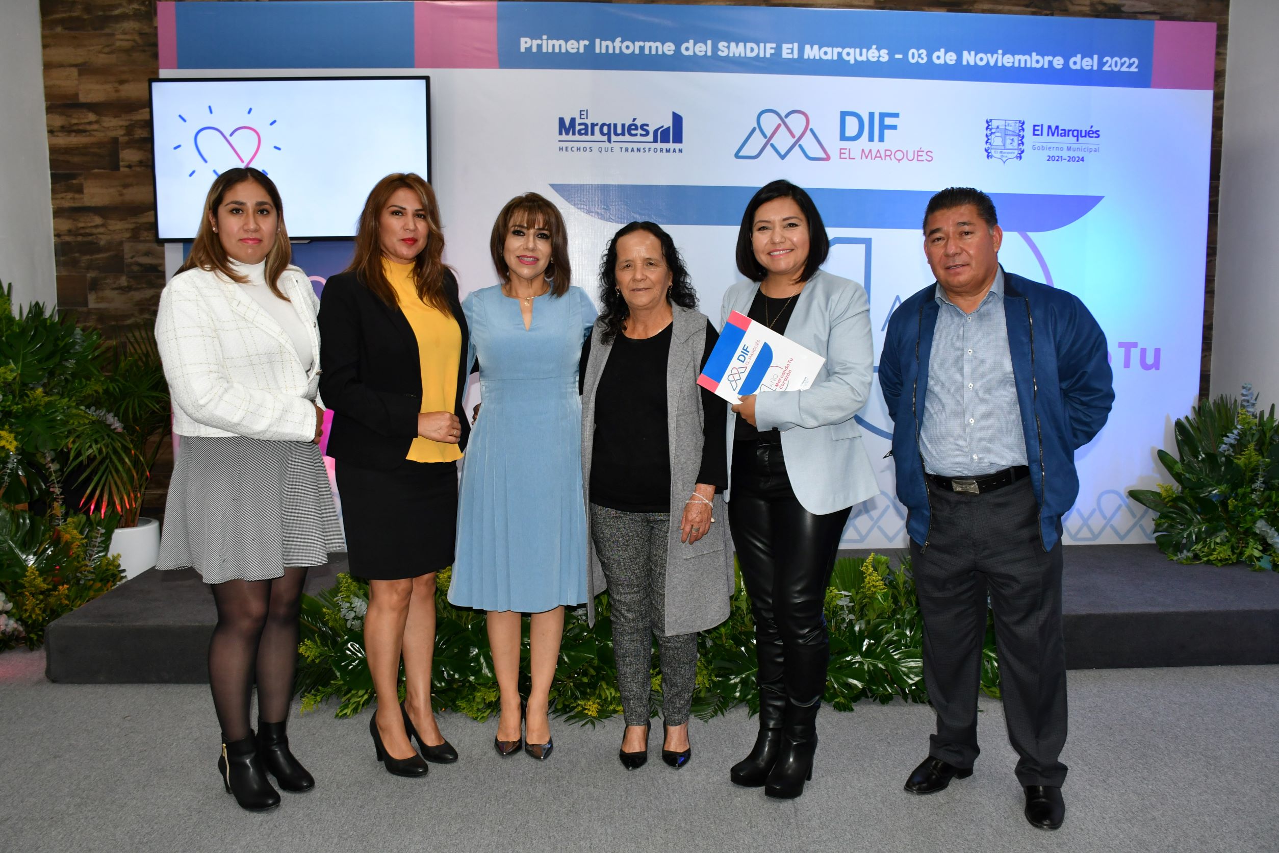 DIF de El Marqués rinde su primer informe de actividades