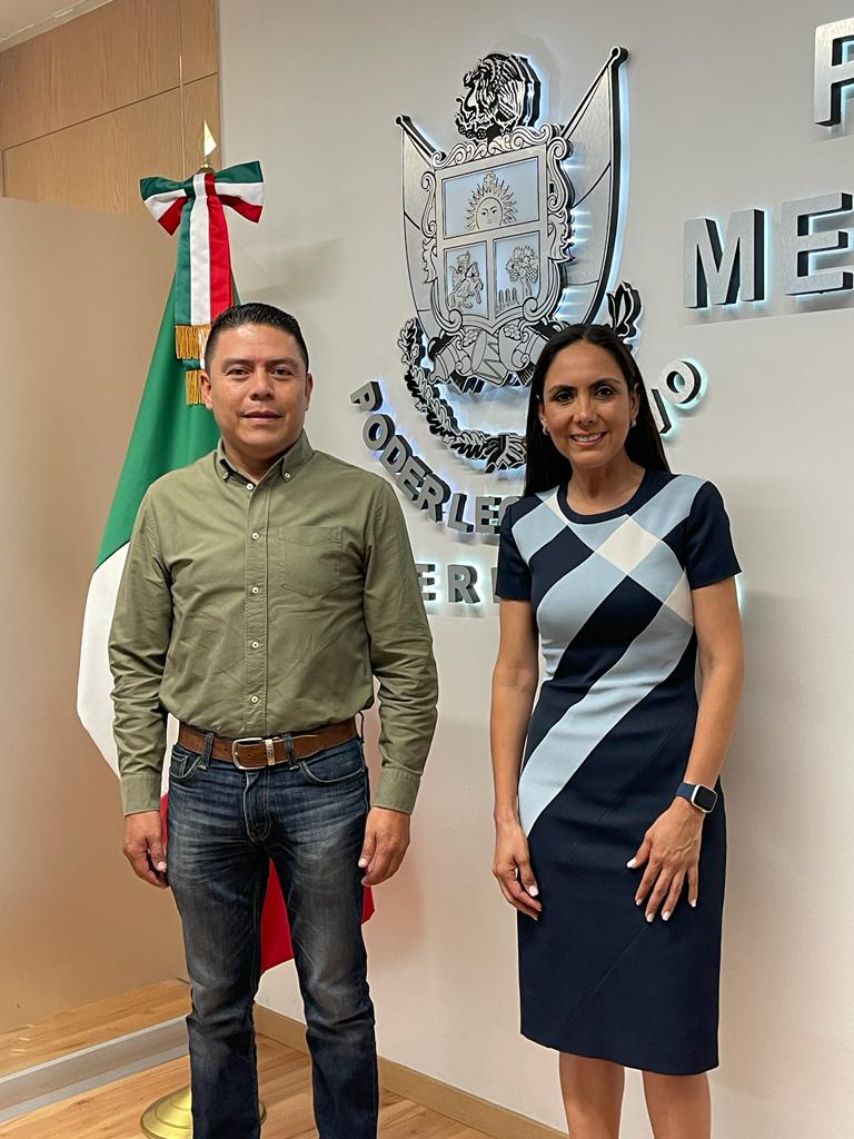 Selene Salazar se reúne con Juan Carlos Linares Aguilar, Presidente Municipal de Peñamiller