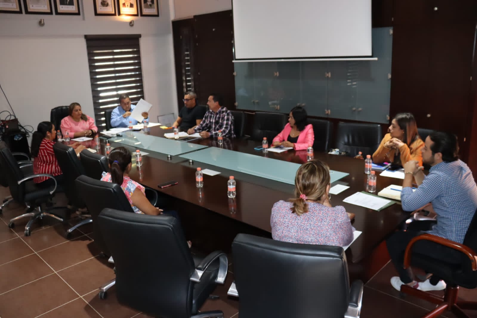 Aprueban propuesta para regularización de pagos del Predial en Landa.