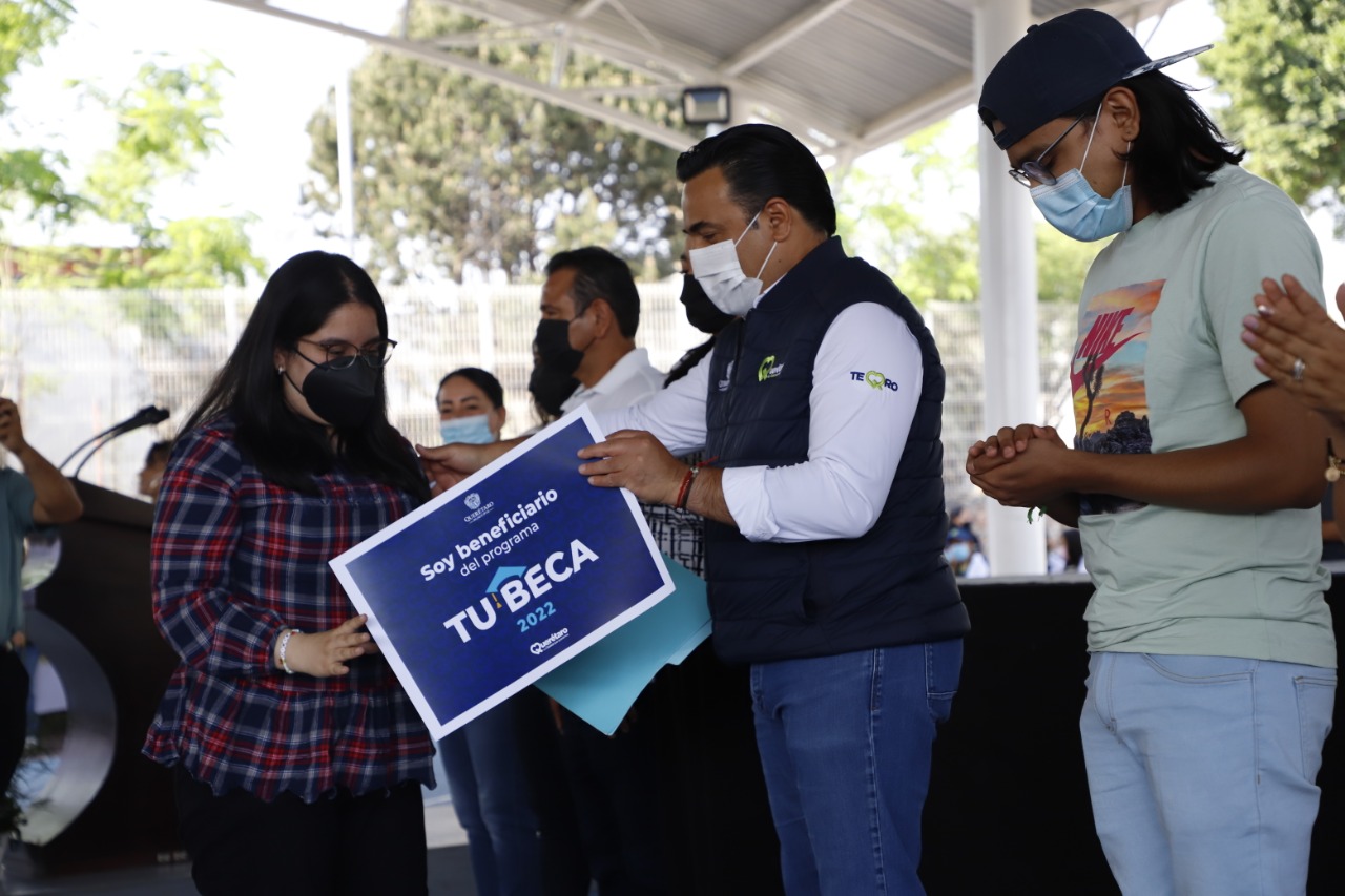 Anuncia Luis Nava la entrega de 4 mil 700 apoyos del programa Tu Beca