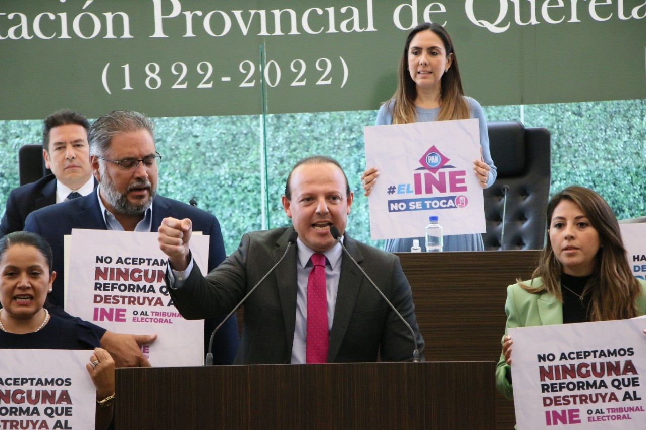 Diputados integrantes de los Grupos Legislativos del PAN y QI, se pronuncian en defensa del INE