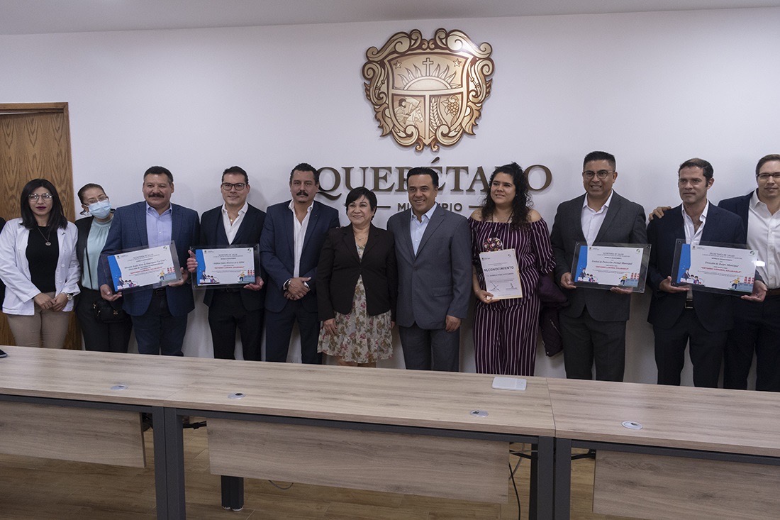 Entrega SESA Certificación de Entornos Laborales Saludables al municipio de Querétaro