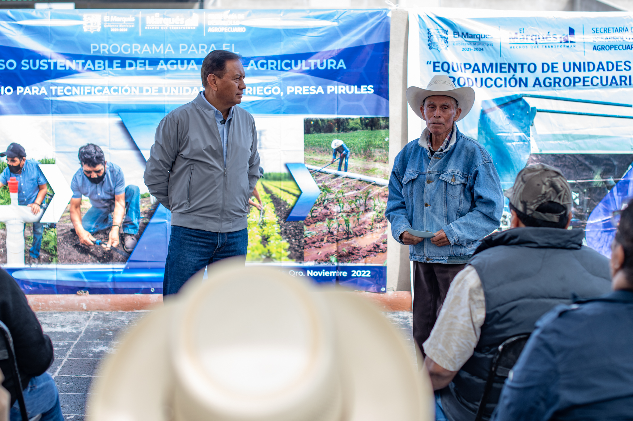 Entrega El Marqués, estímulos económicos a productores para equipamiento, infraestructura y tecnología.