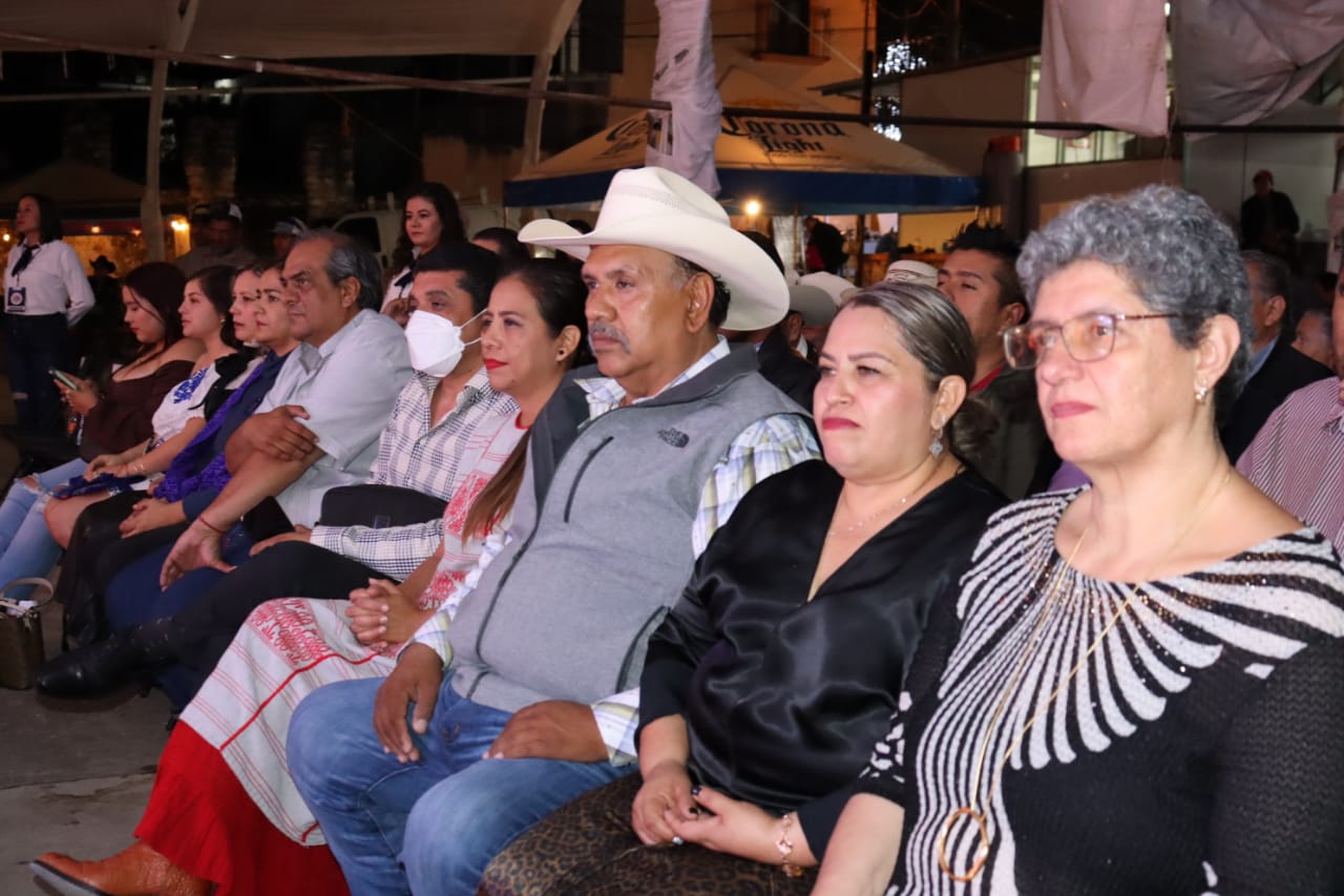 Más de 3 mil 500 asistentes al primer día de la Feria Landa 2022.