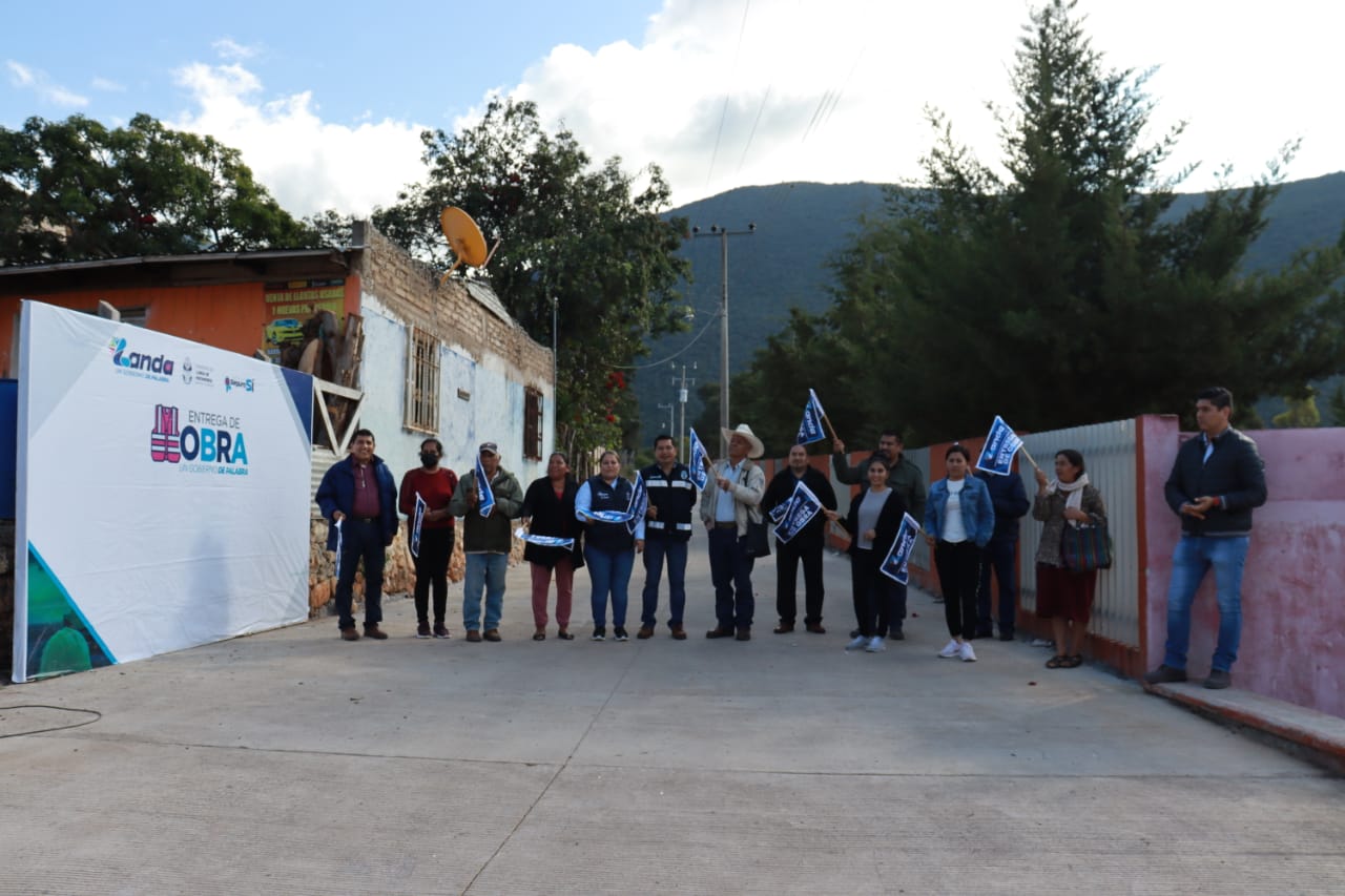Marina Ponce entrega obra para Valle de Guadalupe.